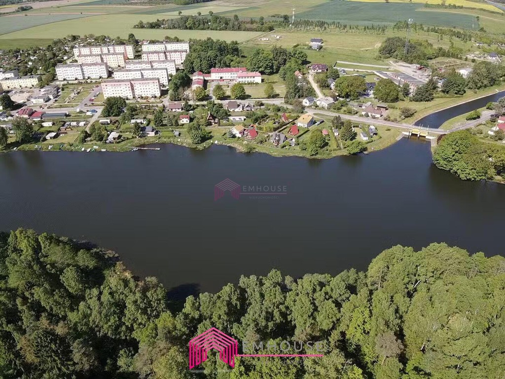 Działka nad jeziorem - Widok 3