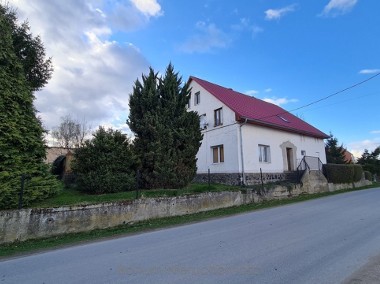 Na sprzedaż dom wolnostojący w Brodziszów-1