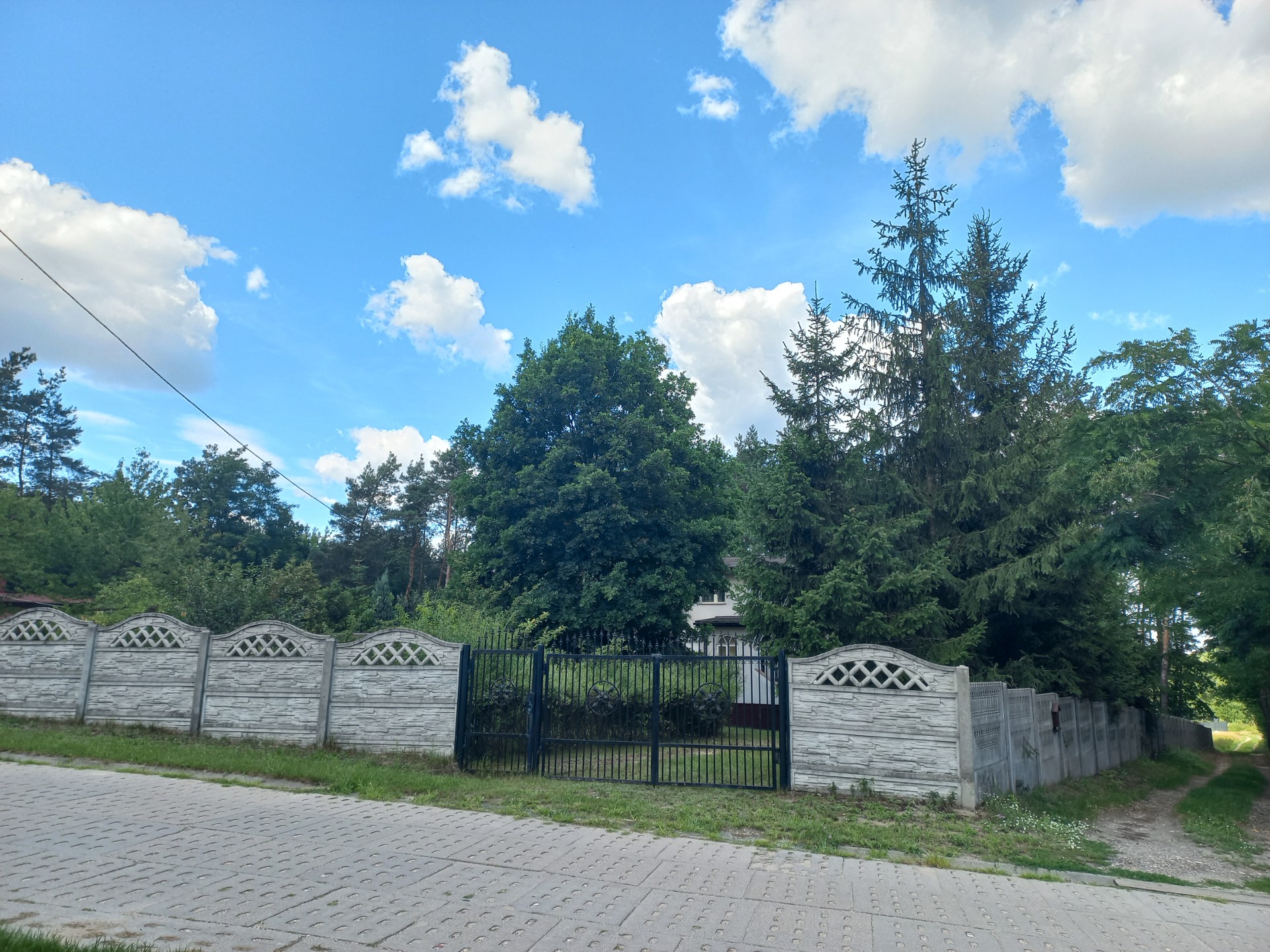 dom na sprzedaż