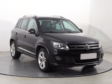 Volkswagen Tiguan , Salon Polska, Serwis ASO, DSG, Skóra, Xenon, Bi-Xenon,-1