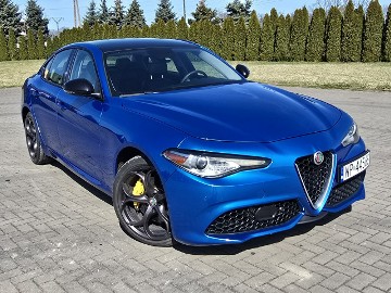 Alfa Romeo Giulia 2,0Turbo Benz. 4x4.Automat.Navi.Kam.Cof.Skóry.Łopatki.OKAZJA