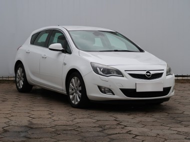 Opel Astra J , Navi, Xenon, Klimatronic, Tempomat, Parktronic,ALU-1