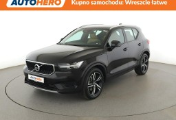 Volvo XC40 MomentumPro automat AWD D4 skóra navi kamera grz. fotele LED tempoma