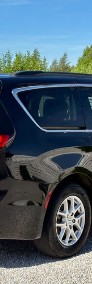 Chrysler Pacifica-3