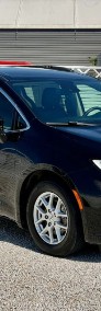 Chrysler Pacifica-4