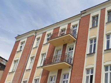Ciekawe mieszkanie przy placu Piastów w Gliwicach-1