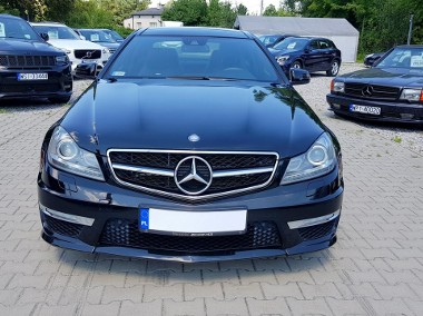 Mercedes-Benz Klasa C W204 C63 amg-1