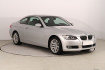 BMW SERIA 3 IV (E90/E91/E92/E93) BMW SERIA 3 , Skóra, Navi, Xenon, Bi-Xenon, Klimatronic, Parktronic,