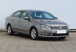 Volkswagen Passat B7 , Salon Polska, Serwis ASO, VAT 23%, Navi, Xenon, Bi-Xenon,