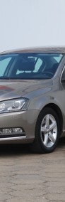 Volkswagen Passat B7 , Salon Polska, Serwis ASO, VAT 23%, Navi, Xenon, Bi-Xenon,-3