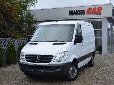 Mercedes-Benz Sprinter-1