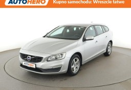 Volvo V60 I 2.0D 6MT Klimatyzacja Nawigacja Tempomat Elektryka ParkAssist LED