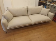 Kanapa PILLOW sofa boucle do salonu | Meblesid Warszawa, Radom, Lublin, Kielce