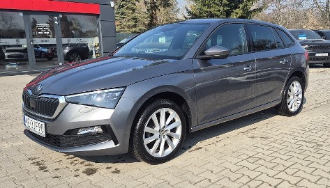 salon PL * bogata wersja * 1.5 Benz * automat