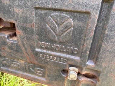New Holland Case Obciążnik Balast 45 kg 87353832-2