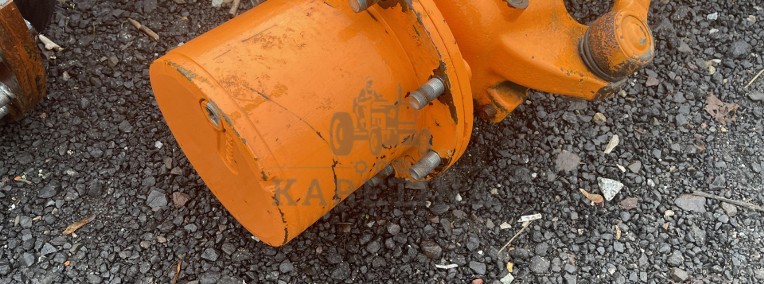 John Deere 6125R 6130R - oś przednia 735/303 - zwolnica kompletna układ planetarny-1