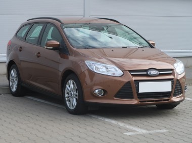 Ford Focus III , Navi, Klimatronic, Parktronic, Podgrzewane siedzienia-1