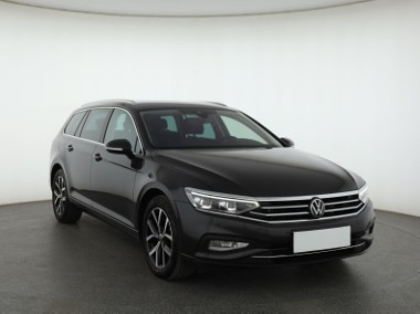 Volkswagen Passat B8 , Salon Polska, 1. Właściciel, Automat, VAT 23%, Navi,-1