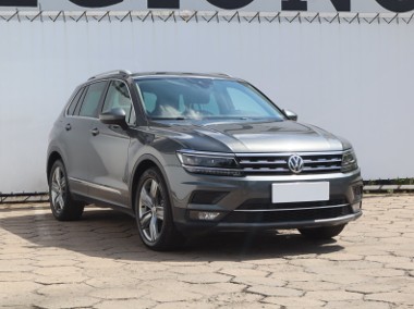 Volkswagen Tiguan , Salon Polska, Serwis ASO, DSG, Navi, Klimatronic, Tempomat,-1