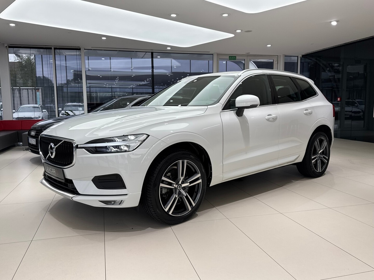 Volvo XC60 II B5 Momentum Pro B5 Momentum Pro / CarPlay / 1 właściciel / FV23% / gwarancja