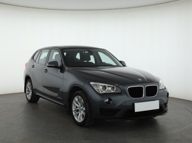 BMW X1 F48 , Salon Polska, Automat, Navi, Xenon, Bi-Xenon, Klimatronic,-1