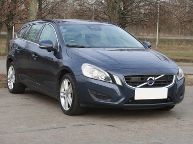 Volvo V60 I , Skóra, Navi, Klimatronic, Tempomat, Parktronic-1