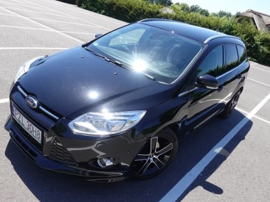 Ford Focus 1.6 TDCi Titanium ECOnetic Sam parkuje Ambiente ST-line-1