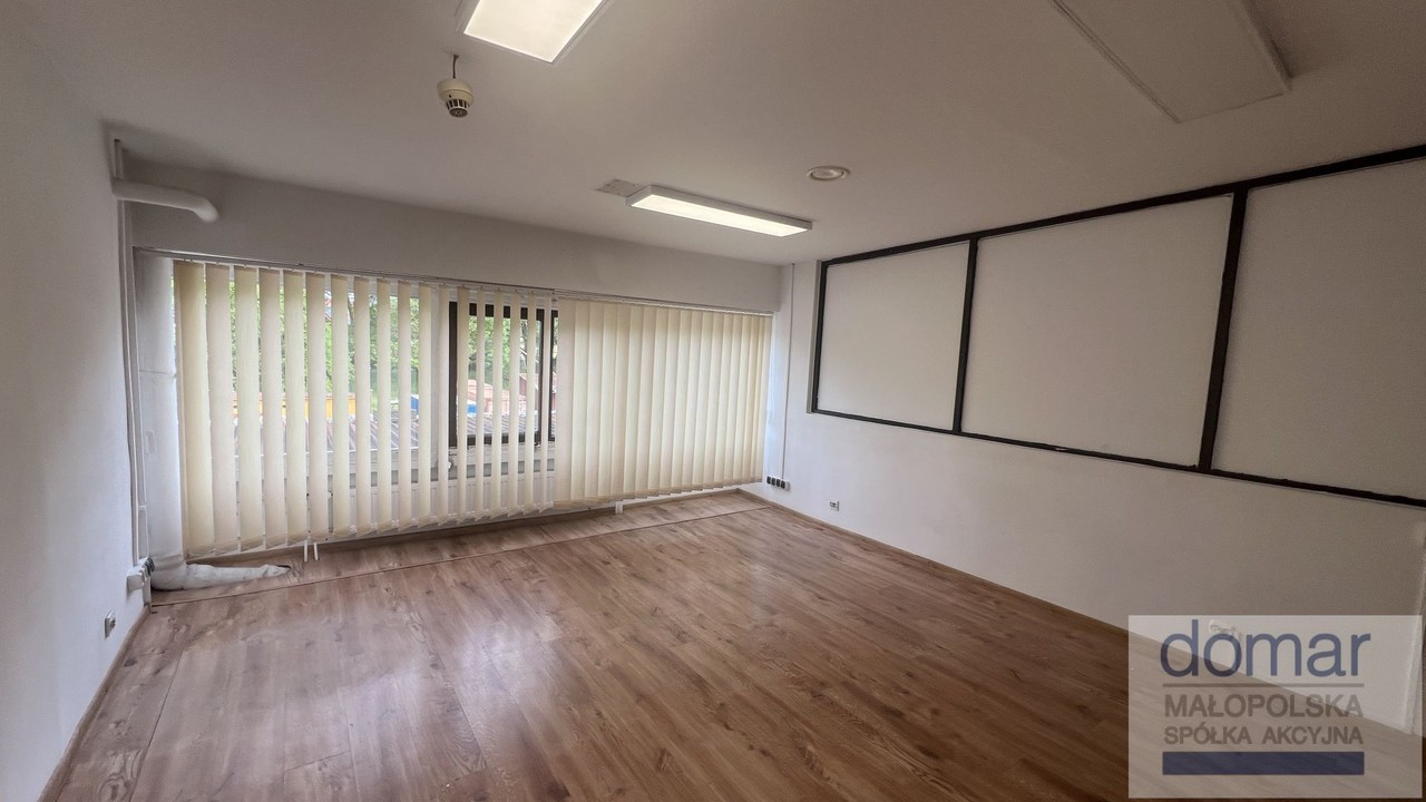 Wynajmę lokal 19,50 m², ul. Centralna, bezpośrednio! - Widok 2