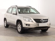 Volkswagen Tiguan , Navi, Klimatronic, Parktronic, Dach panoramiczny,ALU