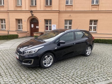 Kia Cee'd II 1.6 CRDi M DCT-1