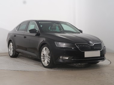 Skoda Superb III , Serwis ASO, 190 KM, Automat, Skóra, Navi, Xenon, Bi-Xenon,-1