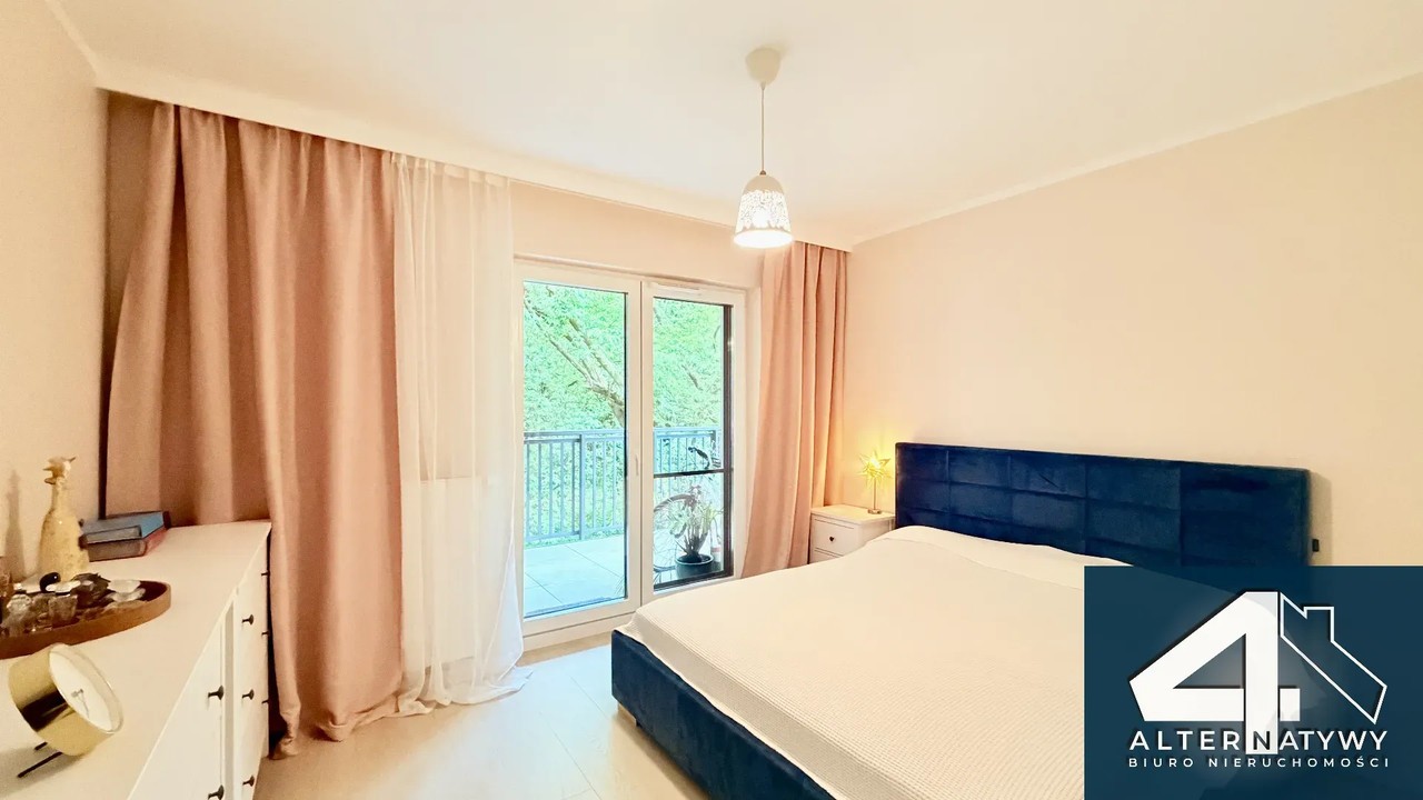 Apartament z tarasem 21 m2, garaż, z 2022 roku