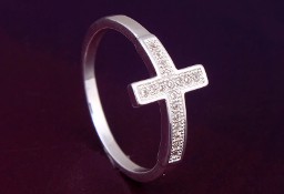 Nowy pierścionek srebrny kolor krzyż krzyżyk cyrkonie białe celebrytka