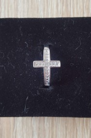 Nowy pierścionek srebrny kolor krzyż krzyżyk cyrkonie białe celebrytka-2