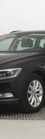 Volkswagen Passat B8 , Salon Polska, 1. Właściciel, VAT 23%, Navi, Klimatronic,-3