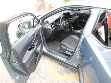 auto z polskiego salonu toyoty