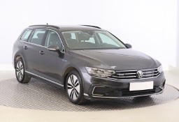 Volkswagen Passat B8 , Salon Polska, 1. Właściciel, Automat, VAT 23%, Navi,