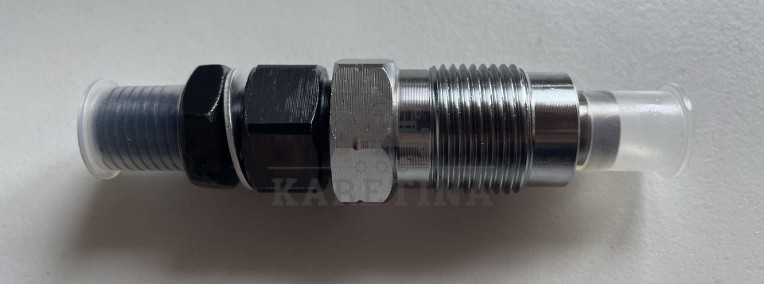 Kubota D722 D782 D902 Z402 Z482 Z602 - wtryskiwacz paliwa 16001-53000-1