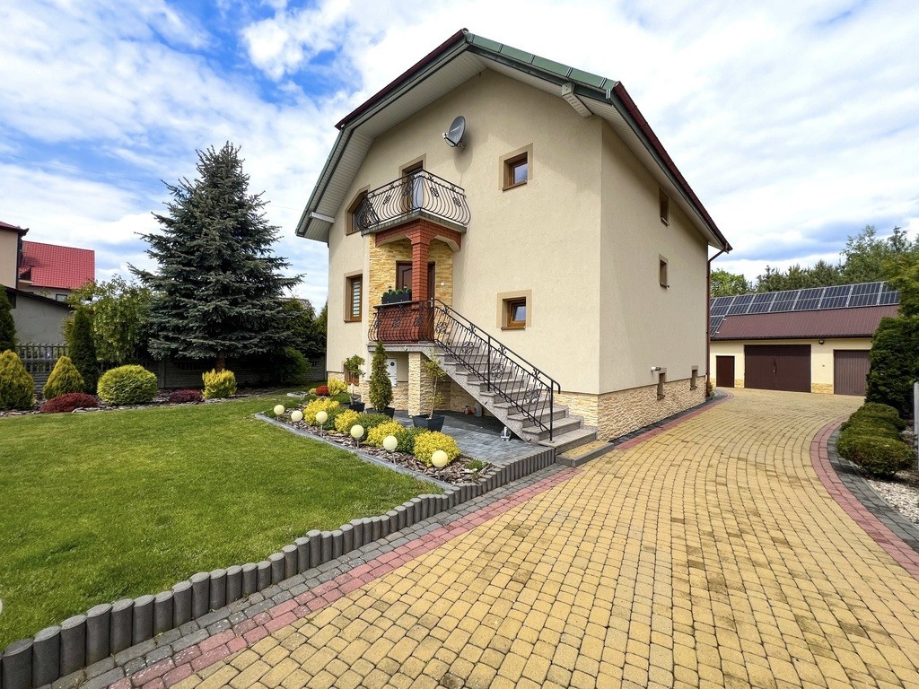 Dom na sprzedaż, 5 pokoi, 198 m², Połaniec
