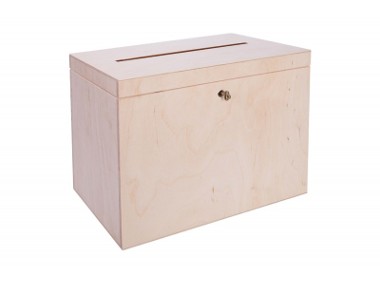 drewniane pudełko na koperty ślubne z kluczykiem-1