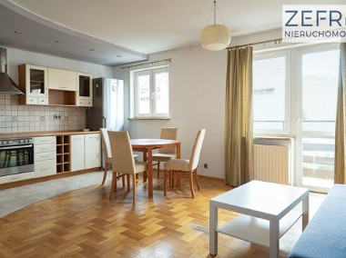 68 m2*3 pokoje*balkon*parking*ul. Białoprądnicka-1