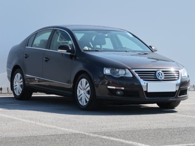 Volkswagen Passat B6 , Salon Polska, Serwis ASO, Xenon, Klimatronic, Tempomat,-1