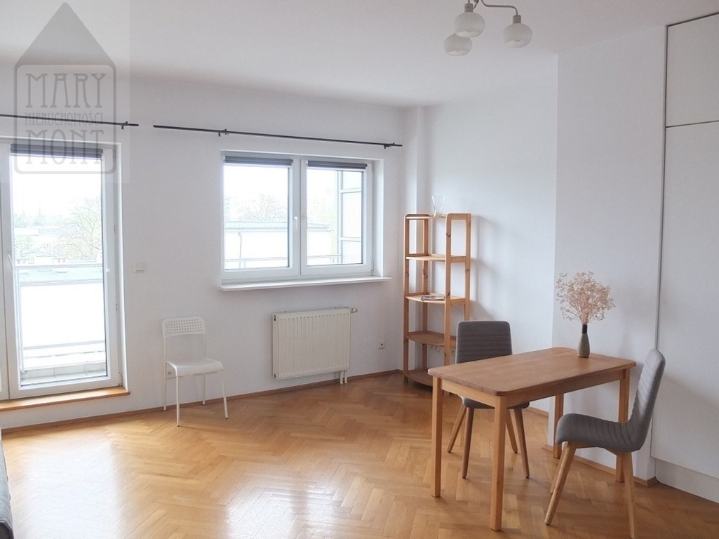 Kawalerka typu STUDIO z dużą loggią – pohled 5