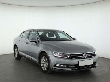 Volkswagen Passat B8 , Salon Polska, Serwis ASO, Automat, Navi, Klimatronic,-1