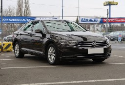 Volkswagen Passat B8 , Salon Polska, Navi, Klimatronic, Tempomat, Parktronic,