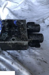 JCB 4CX - Rozdzielacz-3