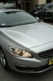Volvo V60 I sprzedam ładne VOLVO V60 1.6 B 150KM STAN WZOROWY POLECAM-2