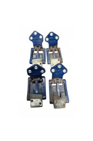 VW T5 T6 T6.1 ZAWIAS DRZWI TYŁ KOMPLET 7H0827152 7H0827151-3