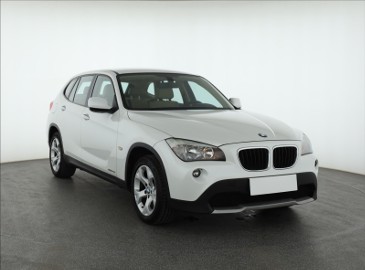 BMW X1 I (E84) , Salon Polska, Serwis ASO, 177 KM, Klima