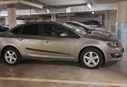Opel Astra J 2 właściciel, bezwypadkowy, pierwsza rej 2017, garażowany